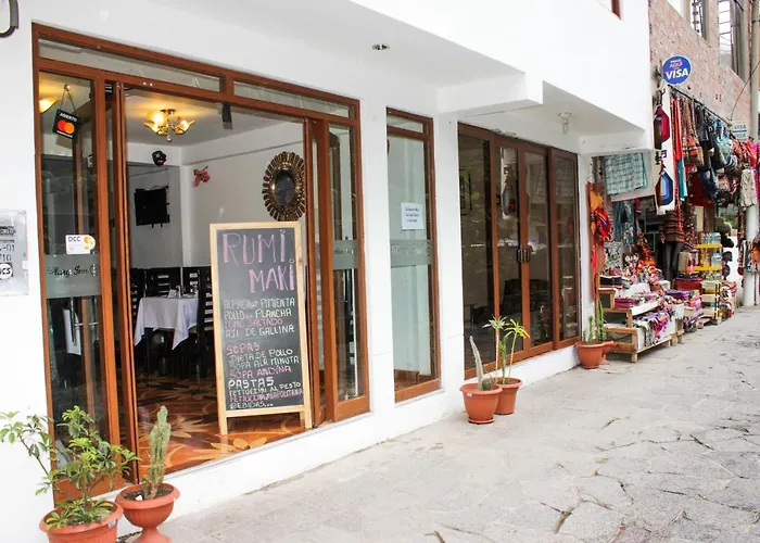 Illary Hotel